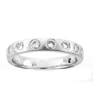 18 KARAT WHITE GOLD DIAMOND WEDDING BAND - 1215WB