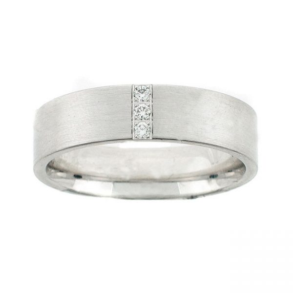 14 KARAT WHITE GOLD GENTS RING with diamonds - 2519G