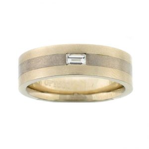 14 KARAT WHITE GOLD GENTS RING with diamonds - 2534G
