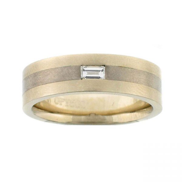 14 KARAT WHITE GOLD GENTS RING with diamonds - 2534G