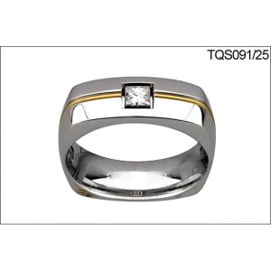 18 KARAT YELLOW & WHITE GOLD GENTS RING with 1 Diamond(s) 0.25ctw