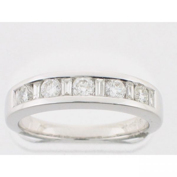 18 KARAT WHITE GOLD DIAMOND WEDDING BAND - 1316WB