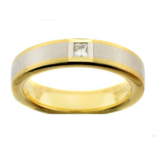 PLATINUM & 18 KARAT YELLOW GOLD GENTS RING with 1 Diamond(s) 0.11ctw