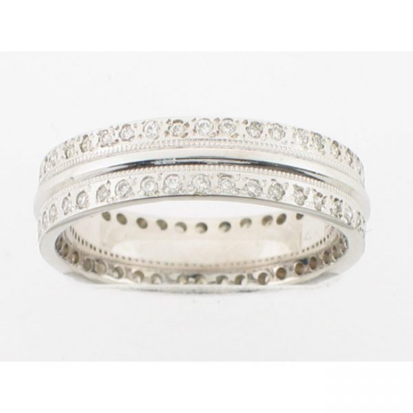 14 KARAT WHITE GOLD DIAMOND WEDDING BAND with 40 Diamond(s) 0.38ctw