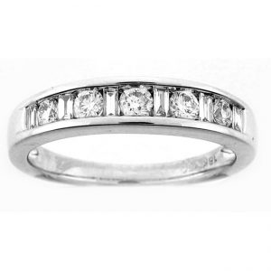 18 KARAT WHITE GOLD DIAMOND WEDDING BAND - 1144ES-B