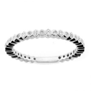 14 KARAT WHITE GOLD DIAMOND WEDDING BAND with 35 Diamond(s) 0.15ctw