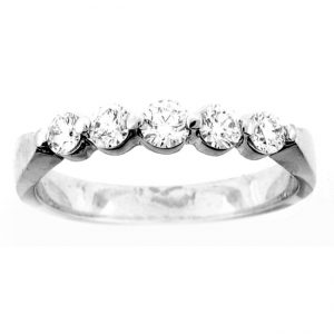 14 KARAT WHITE GOLD DIAMOND WEDDING BAND with 5 Diamond(s) 0.55ctw