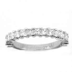 18 KARAT WHITE GOLD DIAMOND WEDDING BAND - WB0415