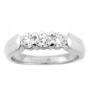 14 KARAT WHITE GOLD DIAMOND WEDDING BAND with 3 Diamond(s) 0.88ctw