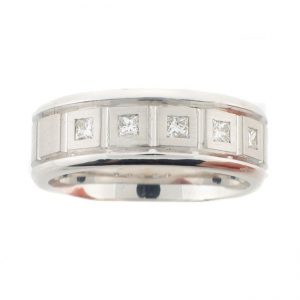 14 KARAT WHITE GOLD GENTS RING with diamonds - 2532G