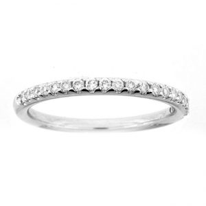 14 KARAT WHITE GOLD DIAMOND WEDDING BAND with 21 Diamond(s) 0.25ctw