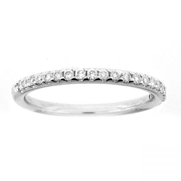 14 KARAT WHITE GOLD DIAMOND WEDDING BAND with 21 Diamond(s) 0.25ctw