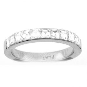 18 KARAT WHITE GOLD WEDDING / ANNIVERSARY BAND with 10 Diamond(s) 0.90ctw
