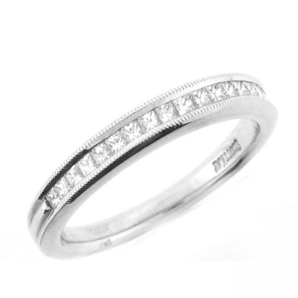 PLATINUM WEDDING RING with 17 Diamond(s) 0.45ctw