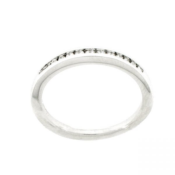 14 KARAT WHITE GOLD DIAMOND WEDDING BAND with 15 Diamond(s) 0.16ctw