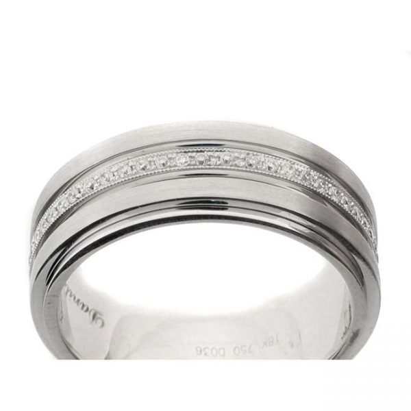 18 KARAT WHITE GOLD GENTS RING with 52 Diamond(s) 0.32ctw