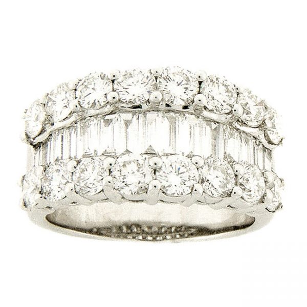 18 KARAT WHITE GOLD WEDDING / ANNIVERSARY BAND with 16 Diamond(s) 0.98ctw
