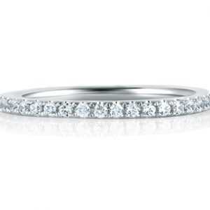 Sparkling Classic Signature Pavé Band