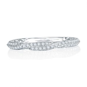 Delicate Quilted Anniversary Band