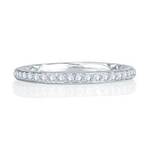 Delicate Quilted Anniversary Band