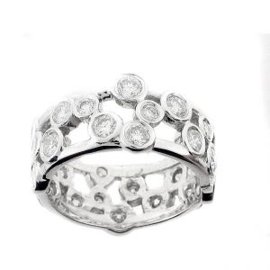 14 KARAT WHITE GOLD WEDDING / ANNIVERSARY BAND with 27 Diamond(s) 2.01ctw