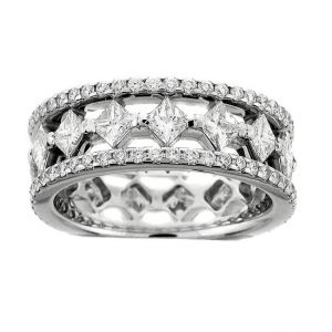 18 KARAT WHITE GOLD WEDDING / ANNIVERSARY BAND with 94 Diamond(s) 0.00ctw
