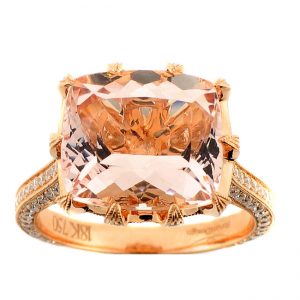 18 KARAT ROSE GOLD WEDDING RING with 226 Diamond(s) 0.74ctw