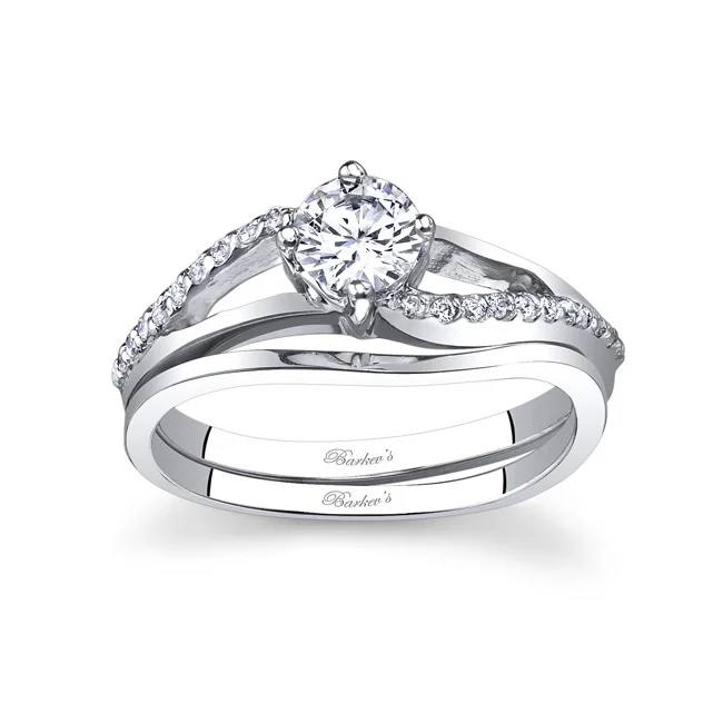 White gold diamond engagement ring set