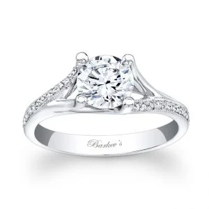 Round Engagement Ring
