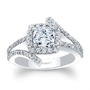 Cushion Cut Engagement Ring