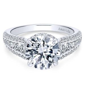 18k White Gold Round Halo Diamond Engagement Ring