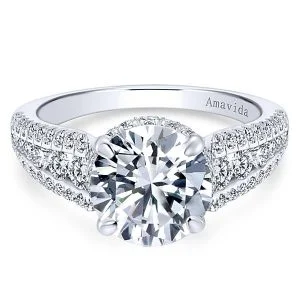18k White Gold Round Halo Diamond Engagement Ring