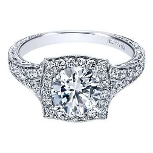 Vintage 18k White Gold Round Halo Diamond Engagement Ring