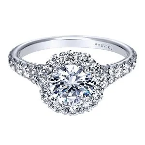 18k White Gold Round Halo Diamond Engagement Ring