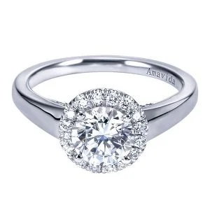 18k White Gold Round Halo Diamond Engagement Ring