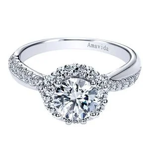 18k White Gold Round Halo Diamond Engagement Ring