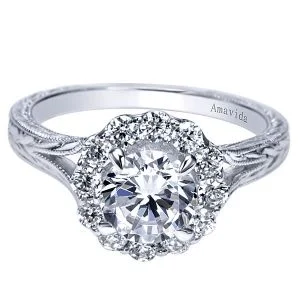 Vintage 18k White Gold Round Halo Diamond Engagement Ring
