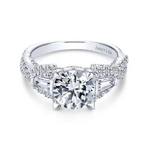 Vintage 18k White Gold Round 3 Stones Diamond Engagement Ring