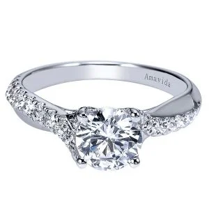 18k White Gold Round Twisted Diamond Engagement Ring