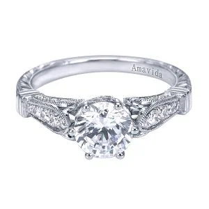 Vintage Platinum Round Straight Diamond Engagement Ring