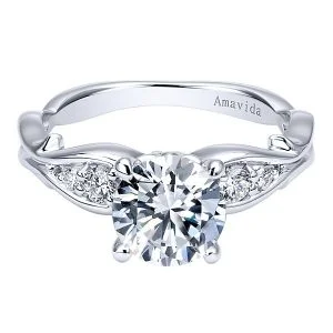 18k White Gold Round Straight Diamond Engagement Ring
