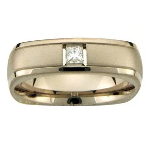 18 KARAT WHITE GOLD GENTS RING with 1 Diamond(s) 0.12ctw