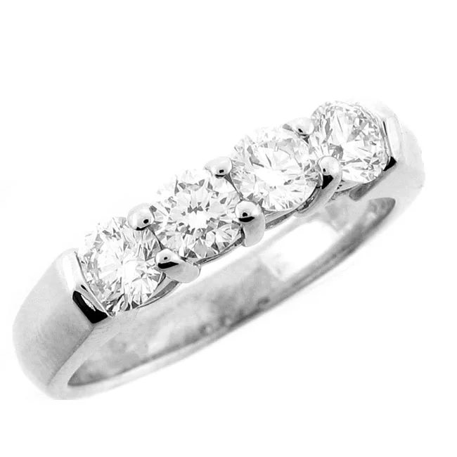 14 KARAT WHITE GOLD DIAMOND WEDDING BAND with 4 Diamond(s) 1.46ctw