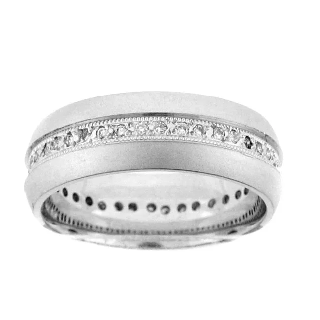 14 KARAT WHITE GOLD WEDDING / ANNIVERSARY BAND with 39 Diamond(s) 0.20ctw