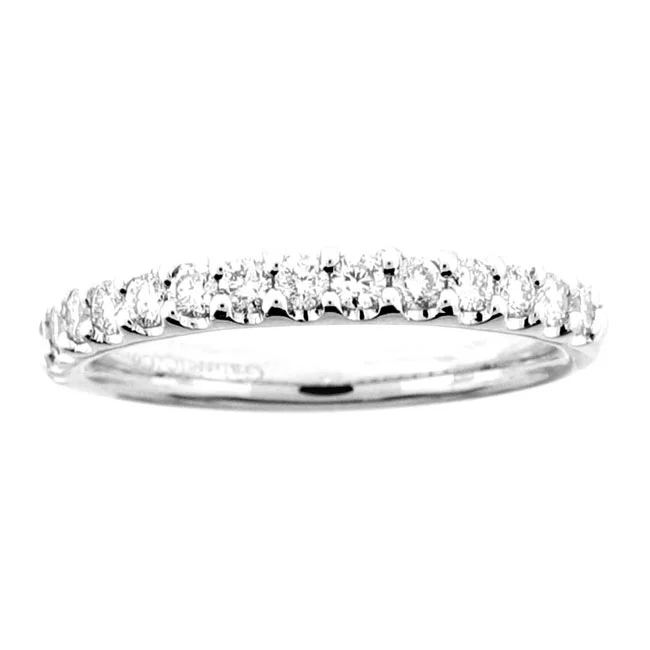 14 KARAT WHITE GOLD DIAMOND WEDDING BAND with 15 Diamond(s) 0.45ctw