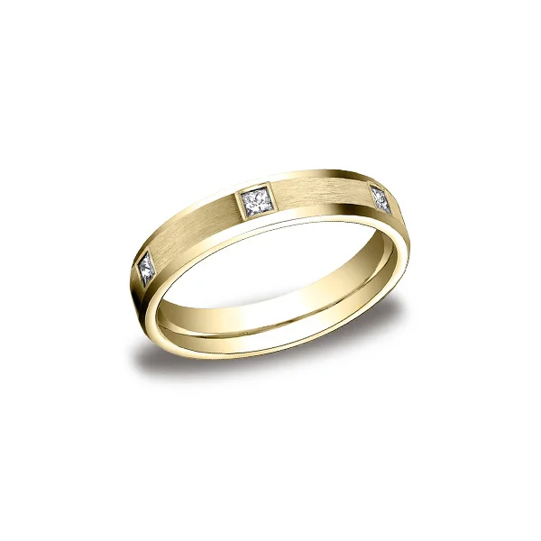 Diamonds Yellow Gold 4mm Diamond Band